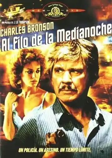 Al Filo de la Medianoche